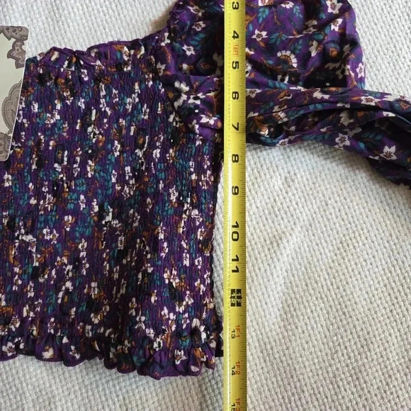 Band of Gypsies Agathe Purple Floral smocked top NWT SZ XS Milkmaid top - Picture 6 of 7